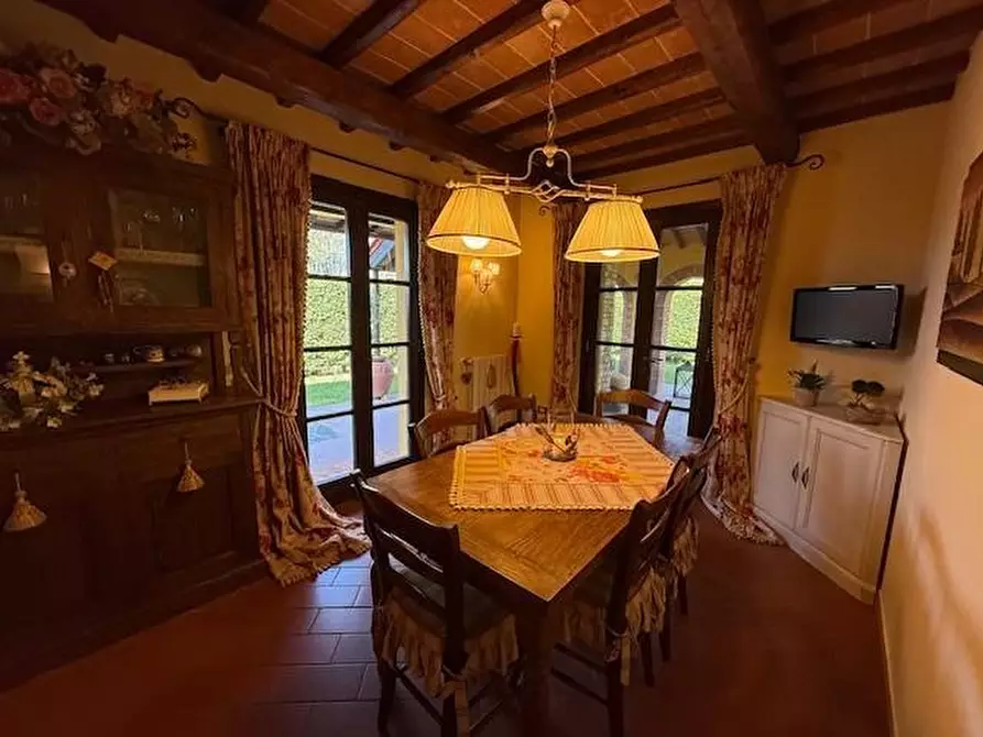 Immagine 22 di Casa colonica in vendita  a Fucecchio