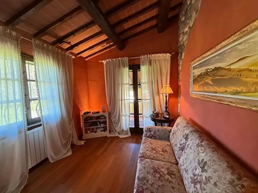 Immagine 32 di Casa colonica in vendita  a Fucecchio