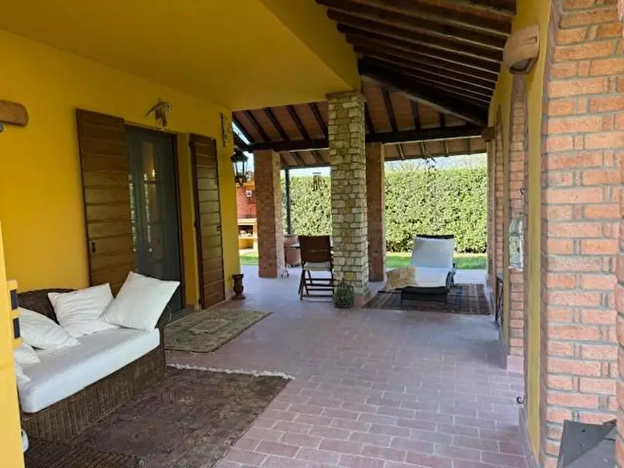 Immagine 7 di Casa colonica in vendita  a Fucecchio