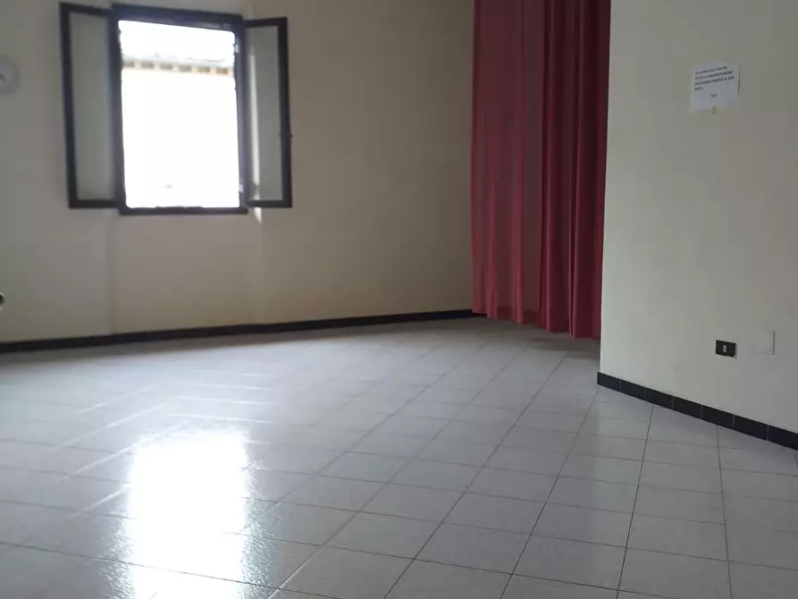 Immagine 2 di Ufficio in affitto  a Poggio A Caiano