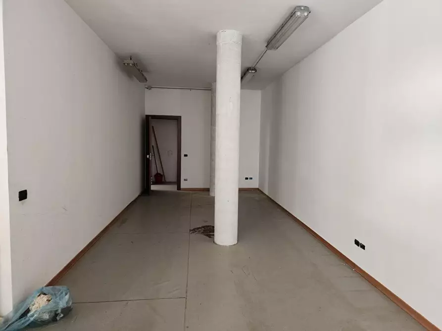 Immagine 4 di Laboratorio in affitto  a Castelfranco Di Sotto