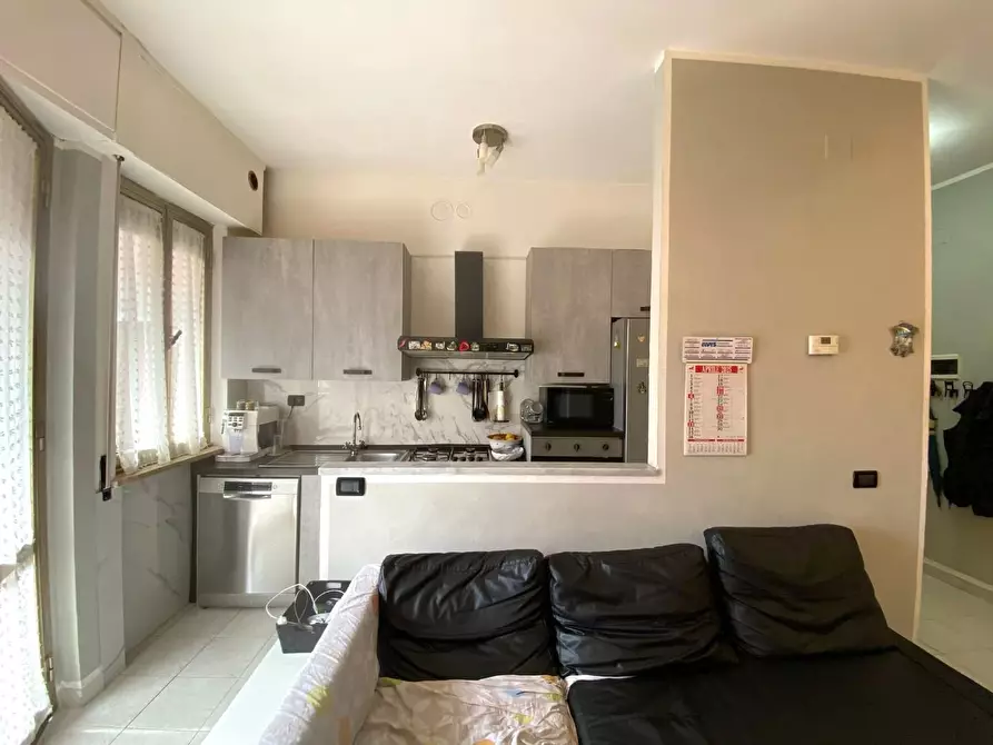 Immagine 3 di Appartamento in vendita  a Carrara