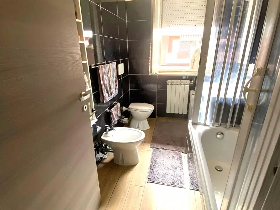 Immagine 13 di Appartamento in vendita  a Carrara