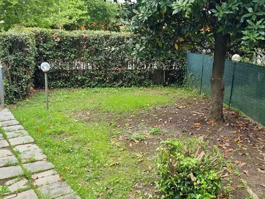 Immagine 15 di Appartamento in vendita  a Pisa