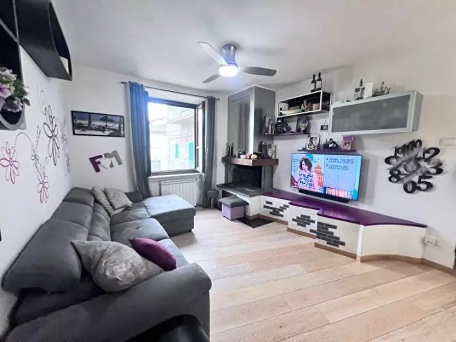 Immagine 5 di Appartamento in vendita  a Colle Di Val D'elsa