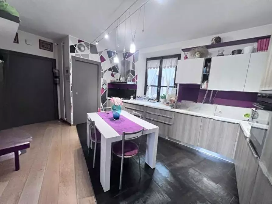 Immagine 3 di Appartamento in vendita  a Colle Di Val D'elsa