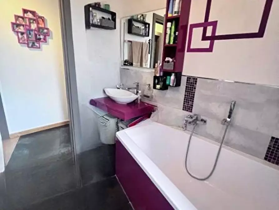 Immagine 27 di Appartamento in vendita  a Colle Di Val D'elsa