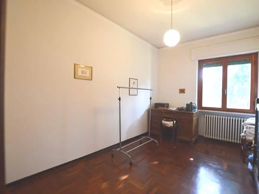 Immagine 17 di Villa in vendita  a Lucca