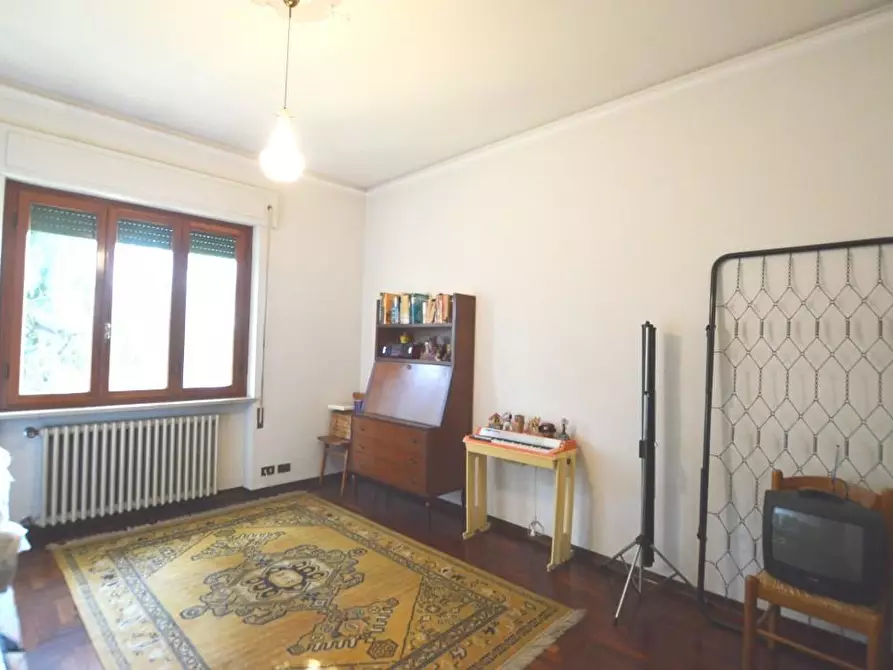 Immagine 14 di Villa in vendita  a Lucca