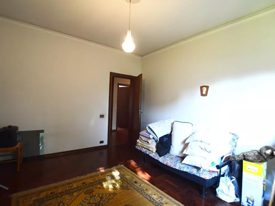 Immagine 15 di Villa in vendita  a Lucca