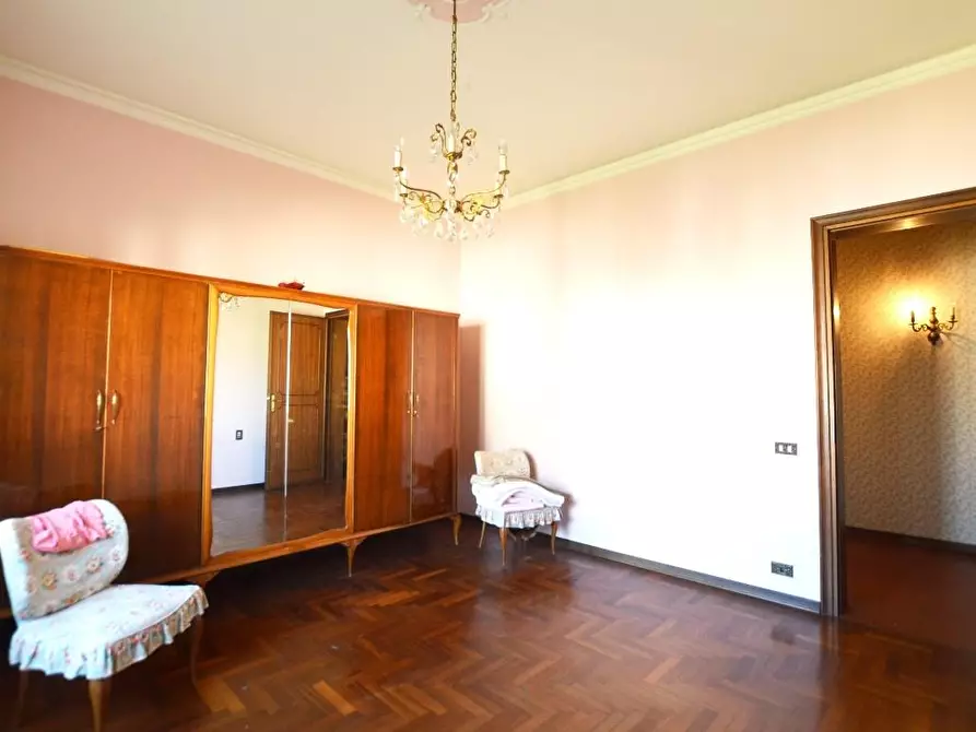 Immagine 25 di Villa in vendita  a Lucca