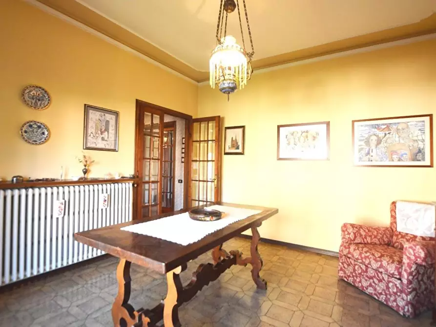 Immagine 7 di Villa in vendita  a Lucca