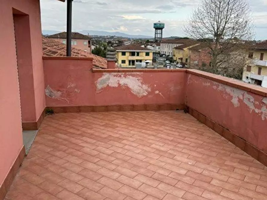 Immagine 10 di Appartamento in vendita  a Santa Croce Sull'arno