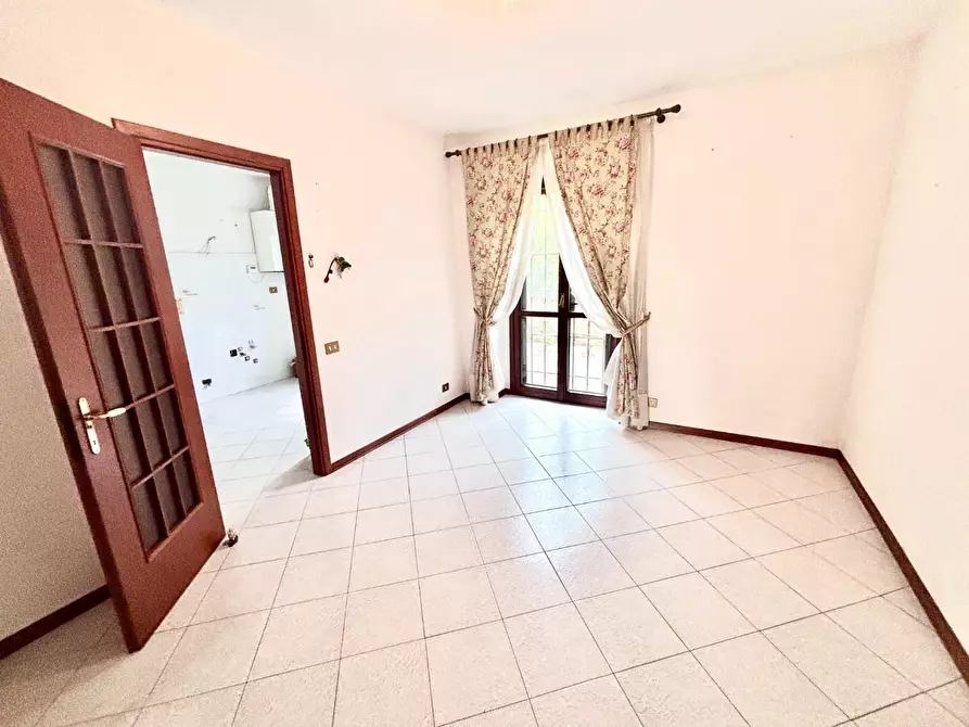 Immagine 19 di Villetta a schiera in vendita  a Calci