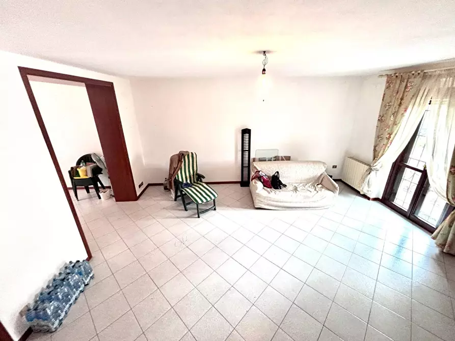 Immagine 13 di Villetta a schiera in vendita  a Calci