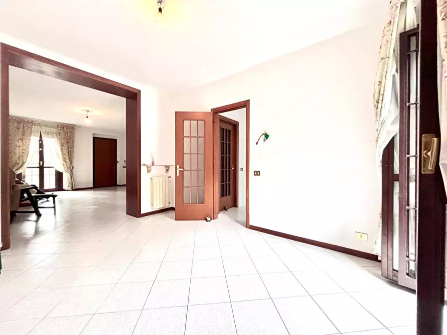 Immagine 20 di Villetta a schiera in vendita  a Calci