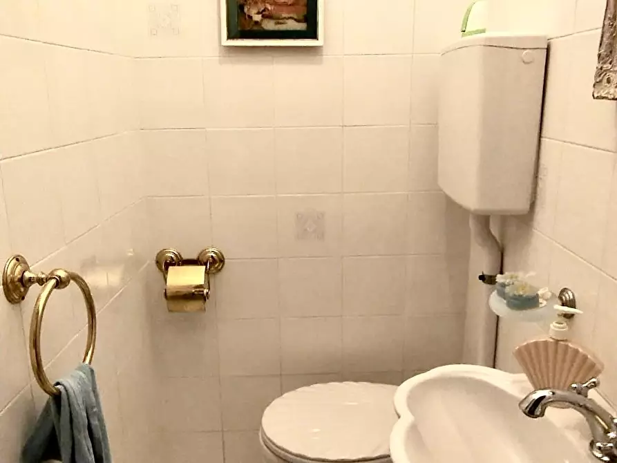 Immagine 23 di Villetta a schiera in vendita  a Calci