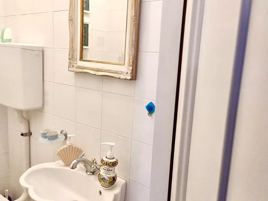 Immagine 22 di Villetta a schiera in vendita  a Calci