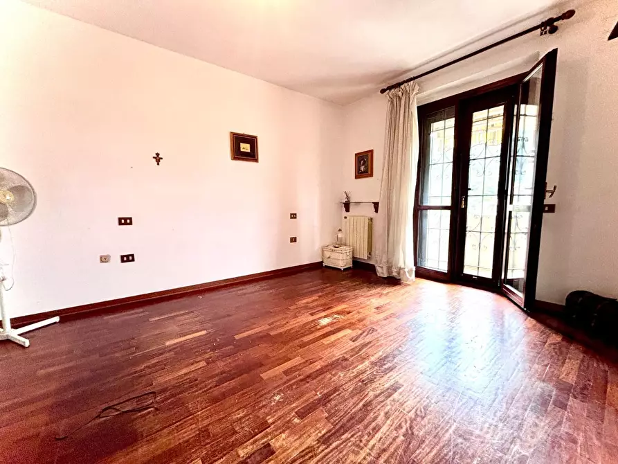 Immagine 31 di Villetta a schiera in vendita  a Calci