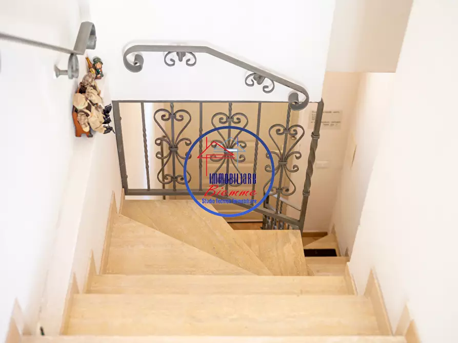 Immagine 14 di Casa semindipendente in vendita  a Viareggio