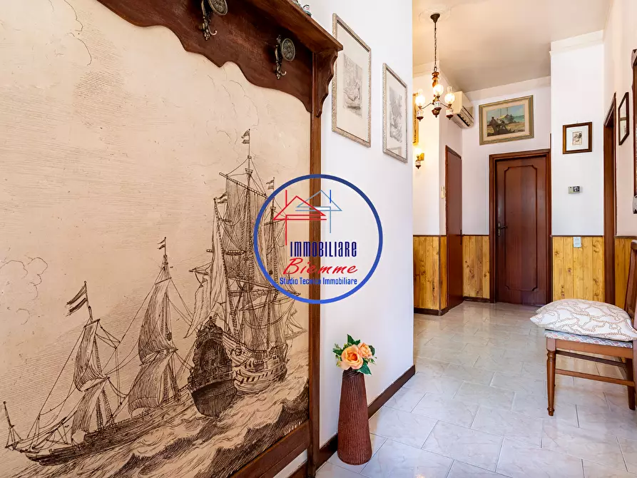 Immagine 15 di Casa semindipendente in vendita  a Viareggio