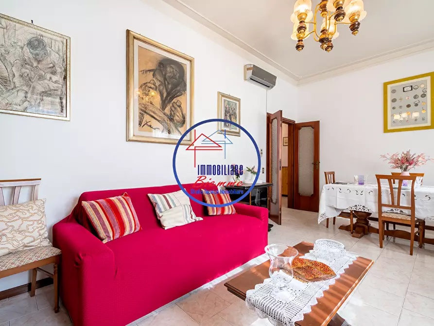 Immagine 17 di Casa semindipendente in vendita  a Viareggio