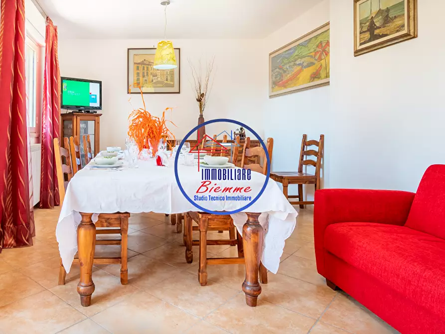 Immagine 3 di Casa semindipendente in vendita  a Viareggio