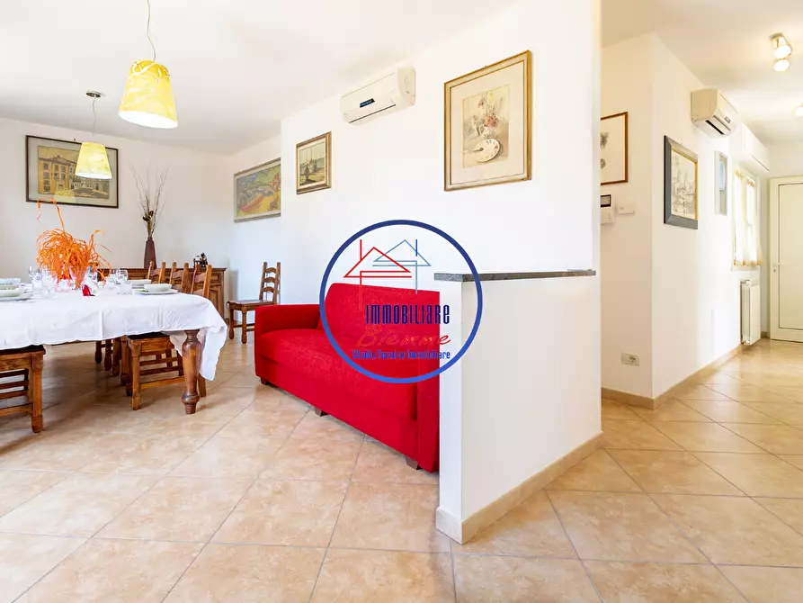 Immagine 4 di Casa semindipendente in vendita  a Viareggio