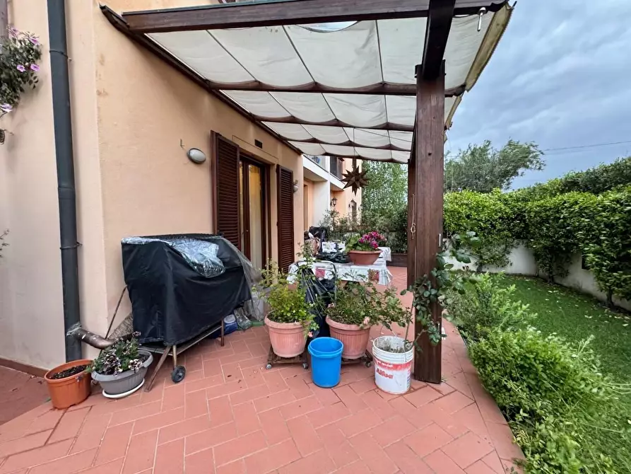 Immagine 7 di Casa bifamiliare in vendita  a San Giuliano Terme