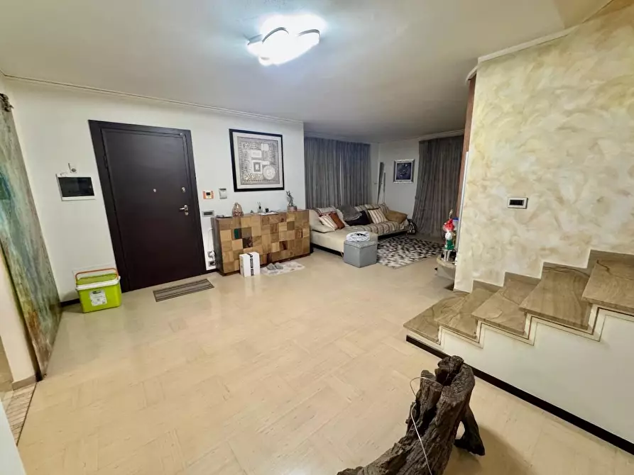 Immagine 12 di Casa bifamiliare in vendita  a San Giuliano Terme