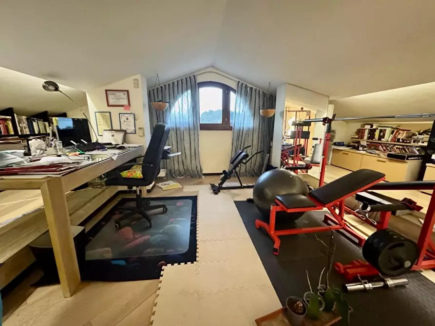 Immagine 60 di Casa bifamiliare in vendita  a San Giuliano Terme