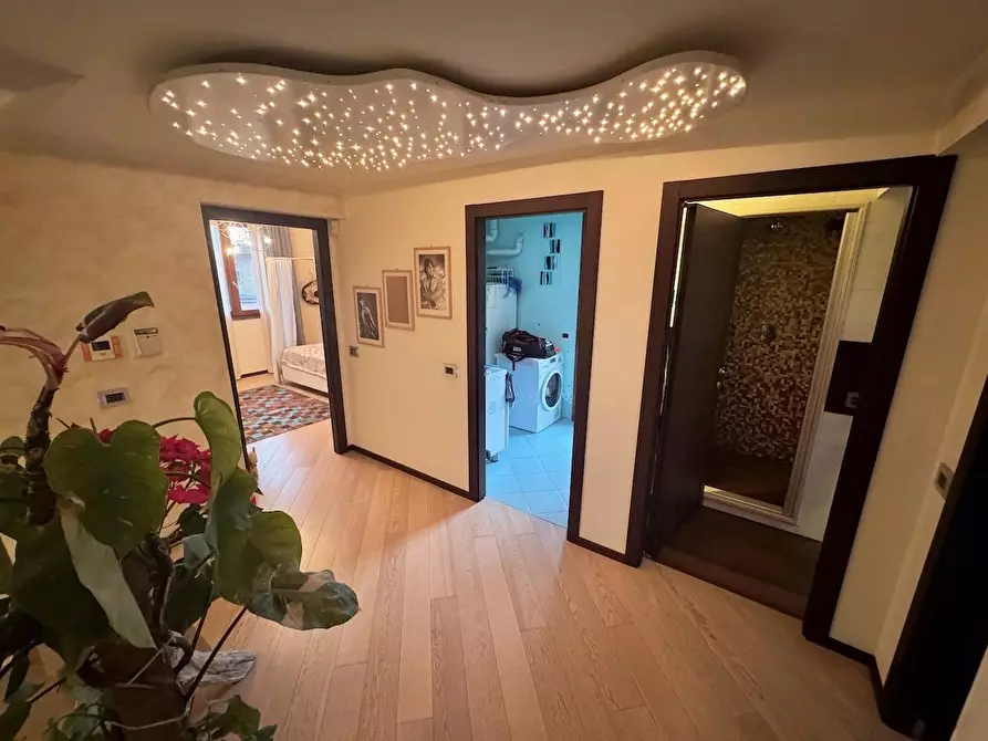 Immagine 44 di Casa bifamiliare in vendita  a San Giuliano Terme