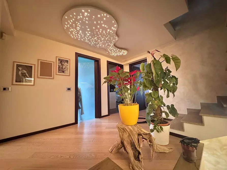 Immagine 39 di Casa bifamiliare in vendita  a San Giuliano Terme