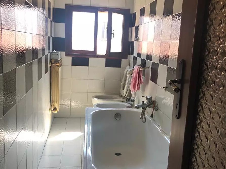 Immagine 10 di Appartamento in vendita  a Poggibonsi