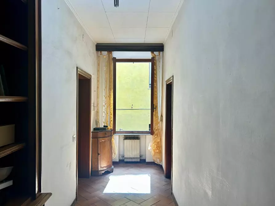 Immagine 13 di Appartamento in vendita  a Siena