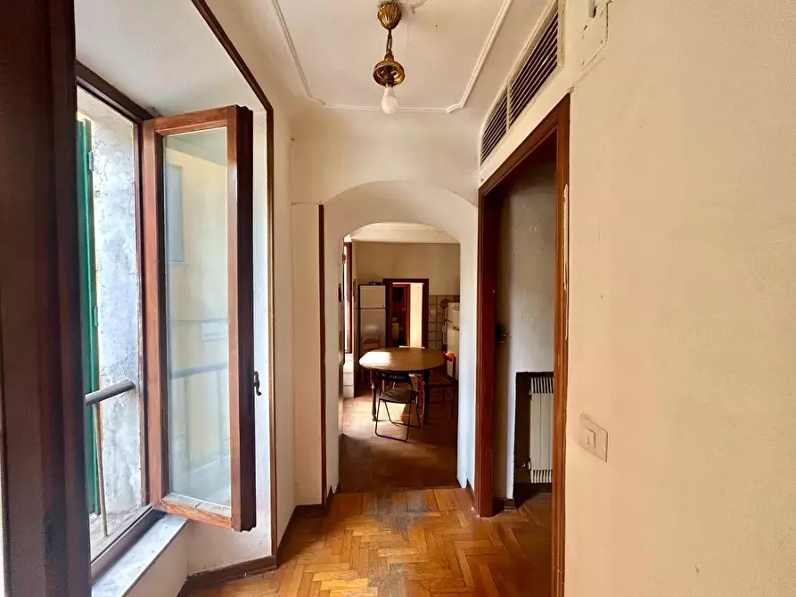 Immagine 26 di Appartamento in vendita  a Siena