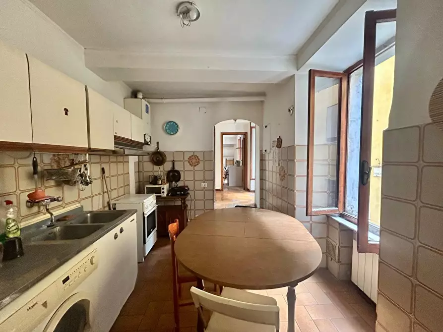 Immagine 7 di Appartamento in vendita  a Siena