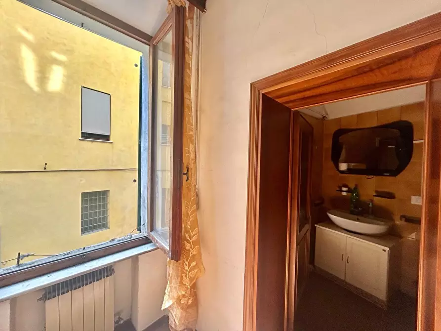 Immagine 25 di Appartamento in vendita  a Siena