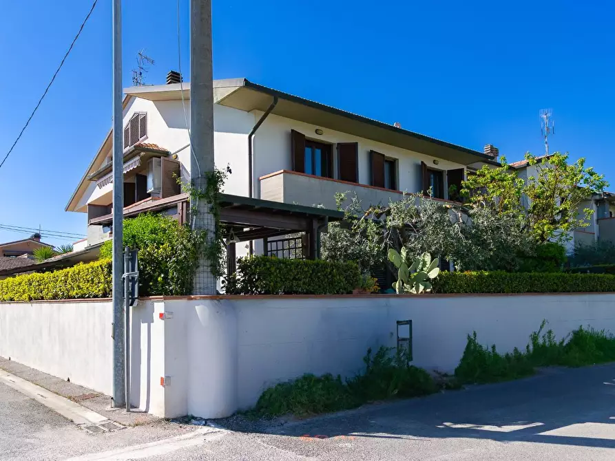 Immagine 45 di Appartamento in vendita  a Ponsacco