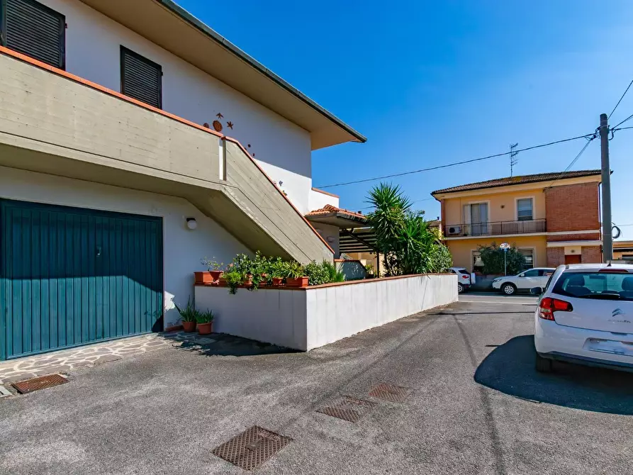 Immagine 44 di Appartamento in vendita  a Ponsacco