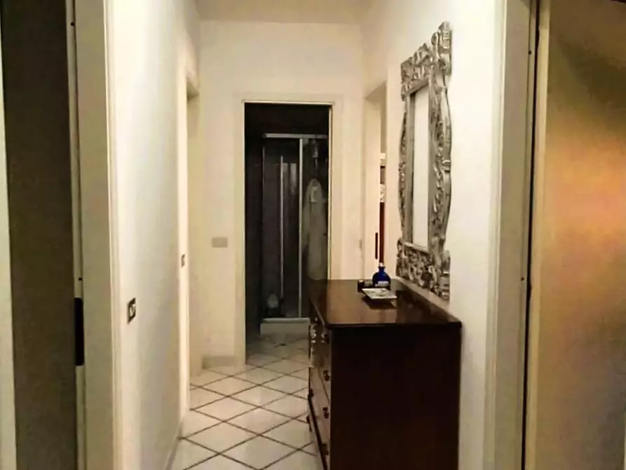 Immagine 12 di Appartamento in vendita  a Carrara