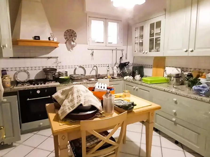 Immagine 7 di Appartamento in vendita  a Carrara