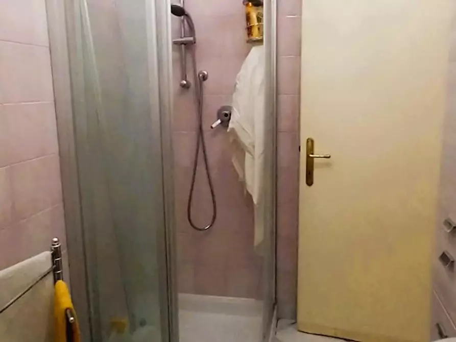 Immagine 22 di Appartamento in vendita  a Carrara