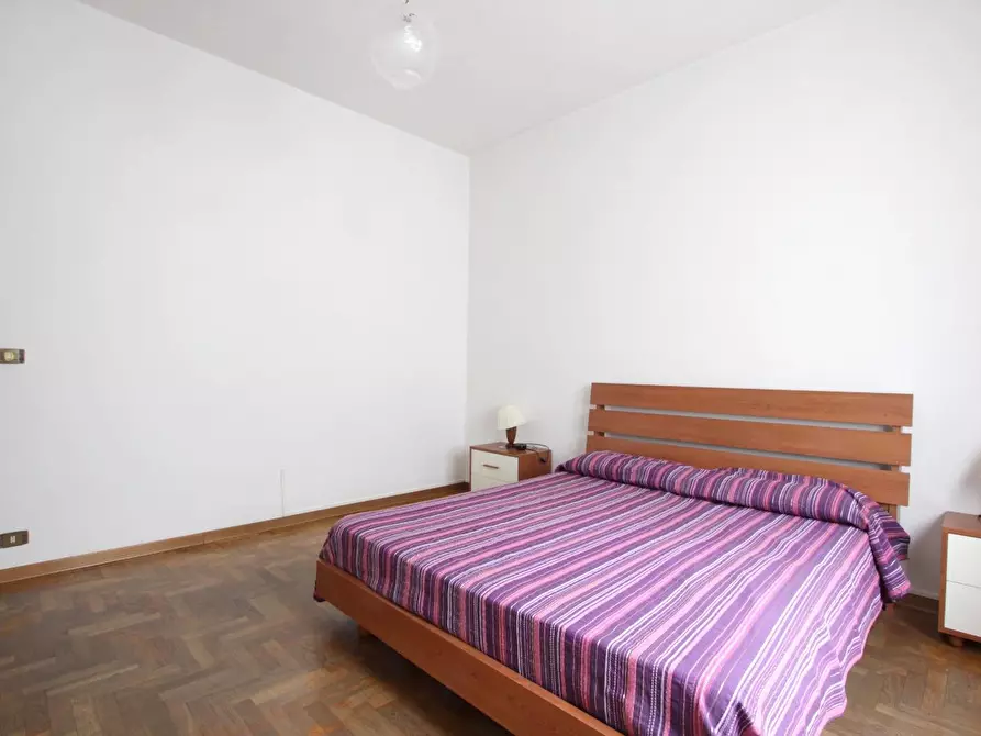 Immagine 9 di Appartamento in vendita  a Siena