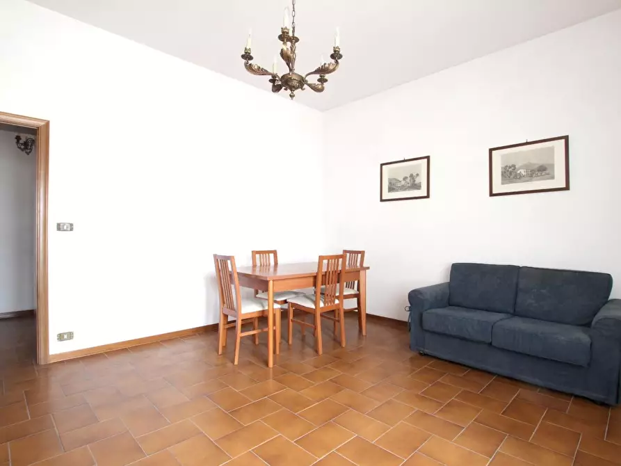 Immagine 4 di Appartamento in vendita  a Siena