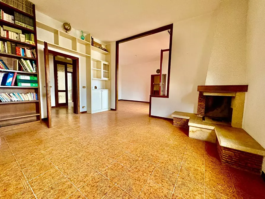 Immagine 2 di Appartamento in vendita  a Montaione