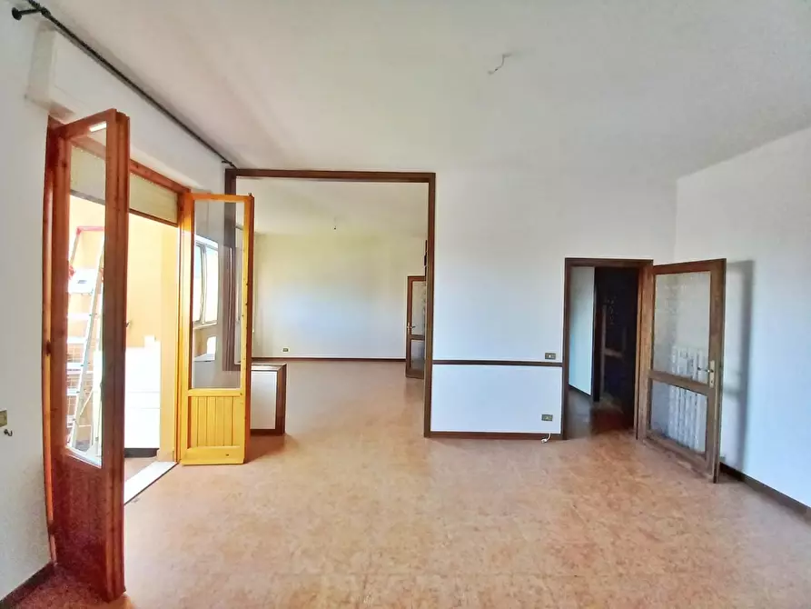 Immagine 11 di Appartamento in vendita  a Montaione