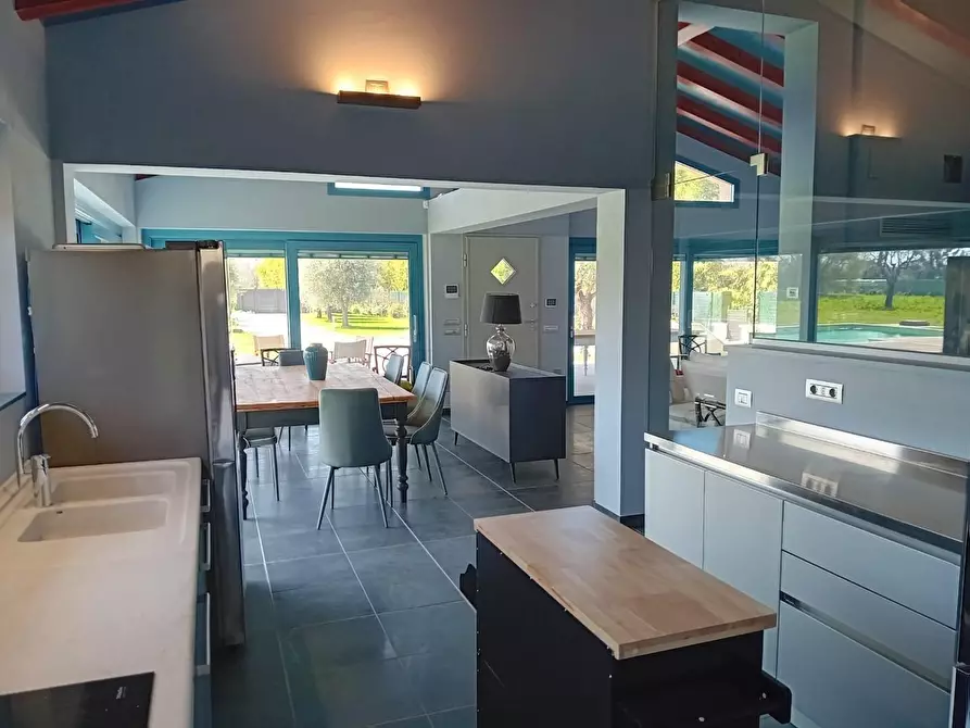 Immagine 10 di Villa in vendita  a Pietrasanta