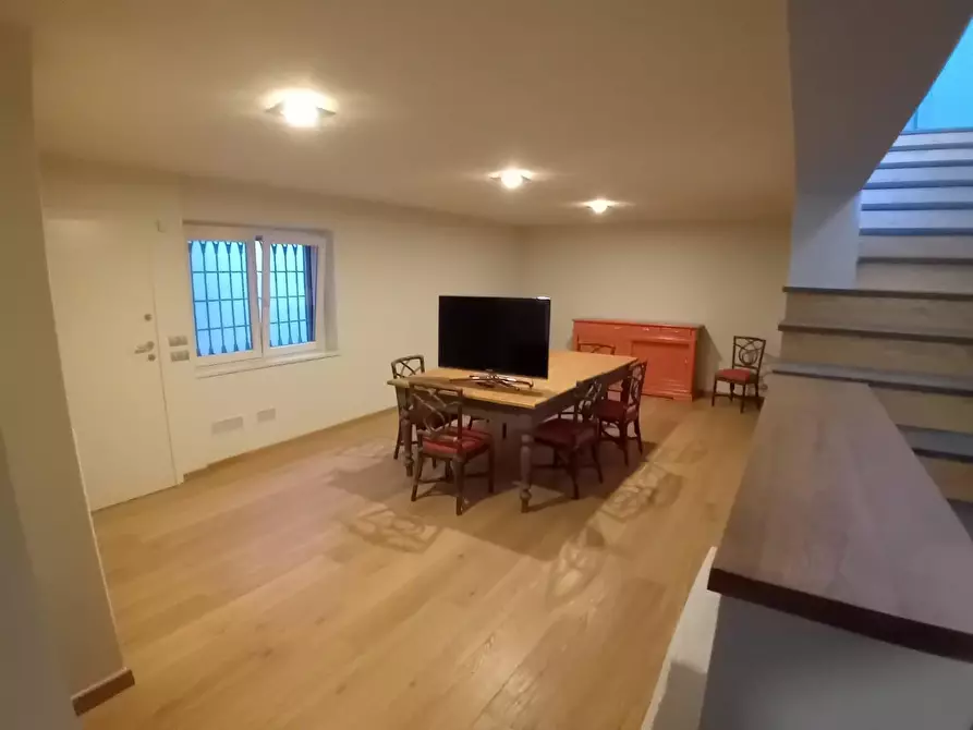 Immagine 19 di Villa in vendita  a Pietrasanta