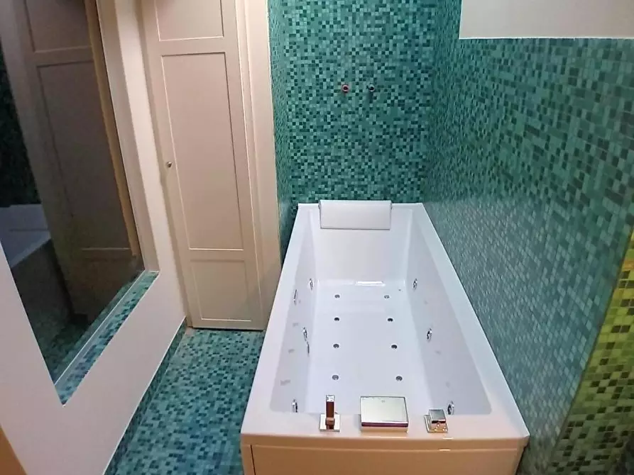 Immagine 35 di Villa in vendita  a Pietrasanta